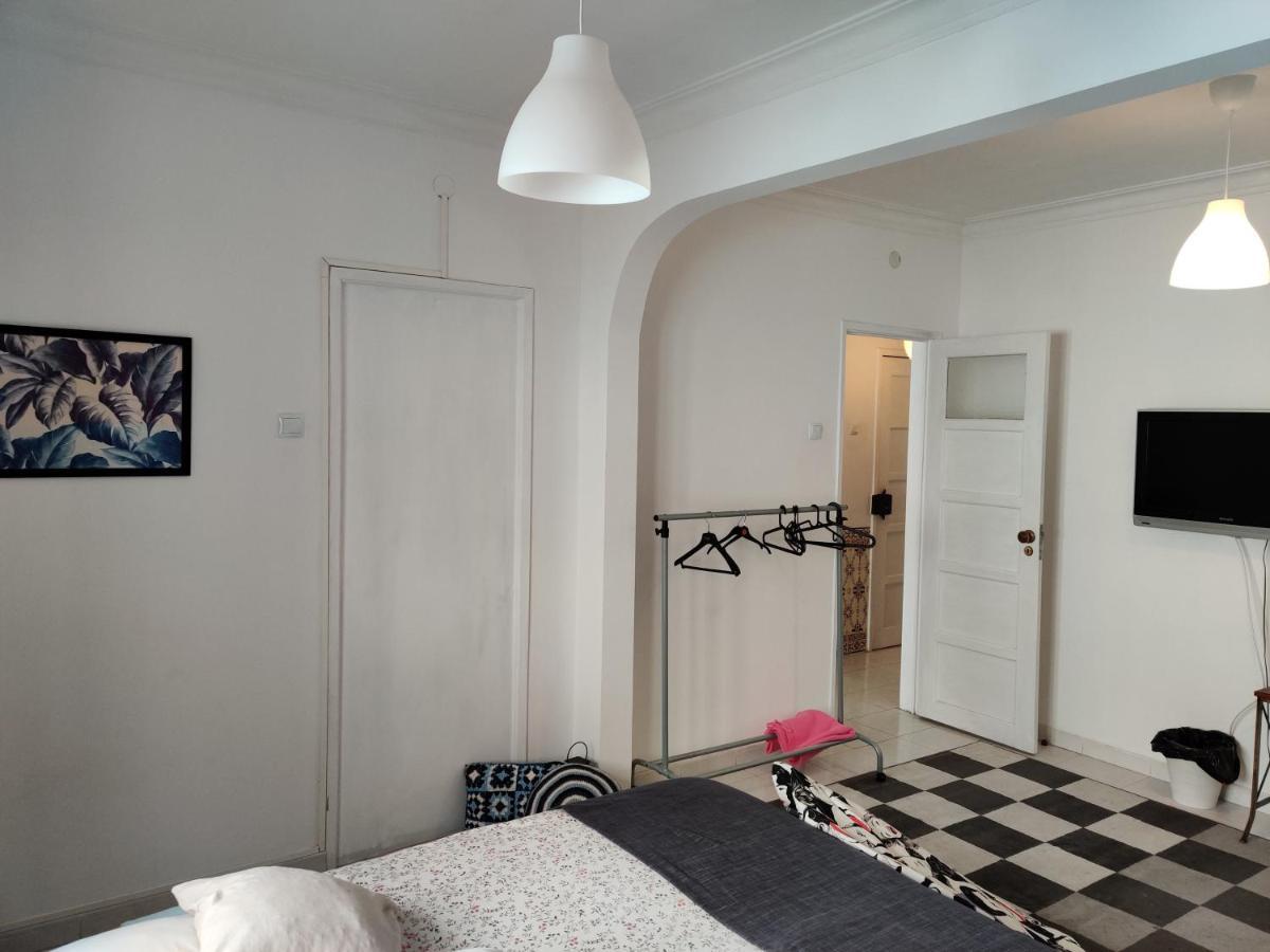 Vasco Santana Guesthouse Odivelas  Ngoại thất bức ảnh