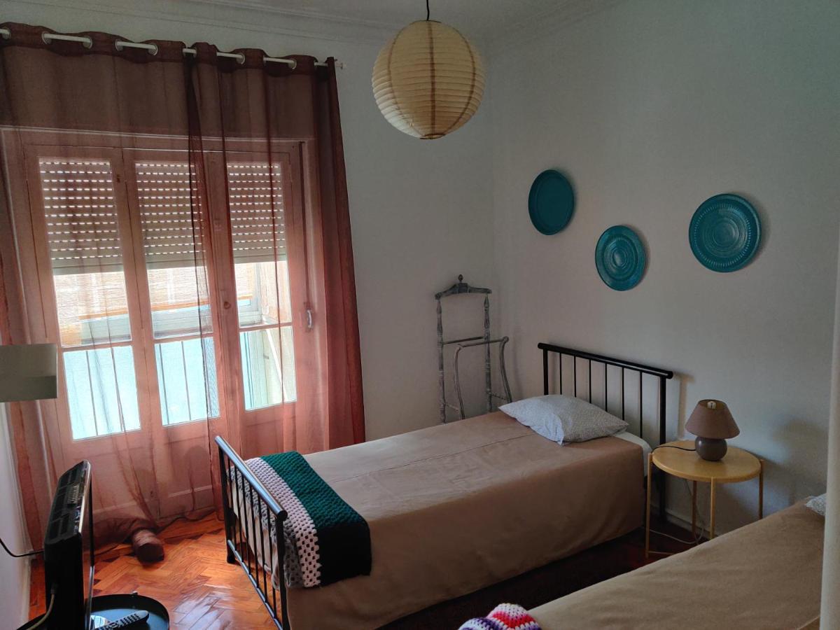 Vasco Santana Guesthouse Odivelas  Ngoại thất bức ảnh