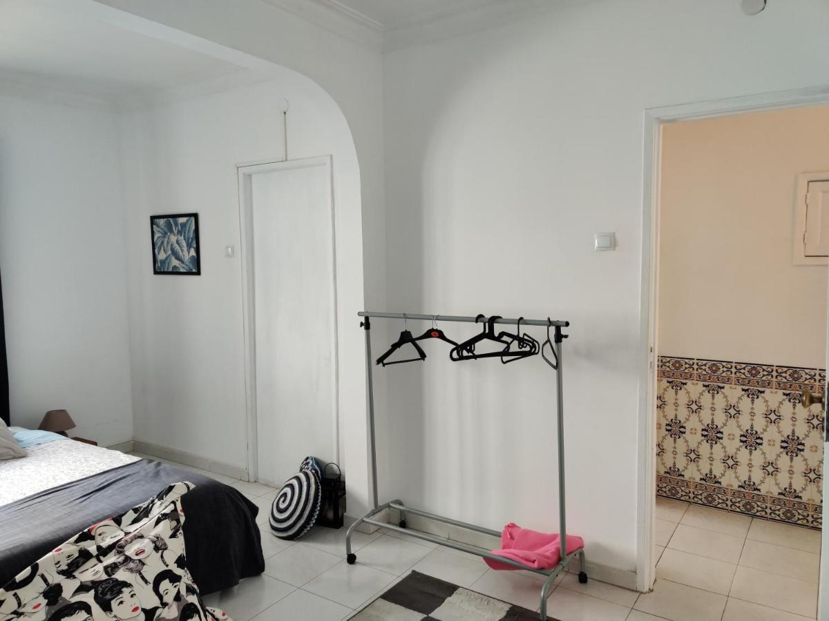 Vasco Santana Guesthouse Odivelas  Ngoại thất bức ảnh