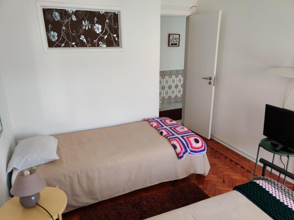 Vasco Santana Guesthouse Odivelas  Ngoại thất bức ảnh