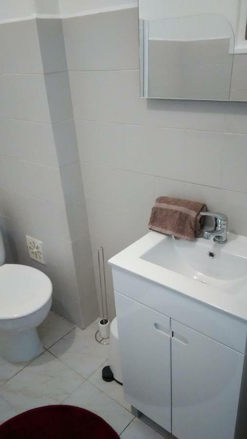 Vasco Santana Guesthouse Odivelas  Ngoại thất bức ảnh